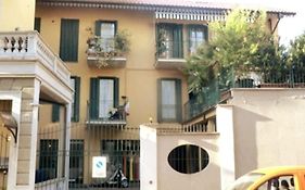 Apartment Near Metro